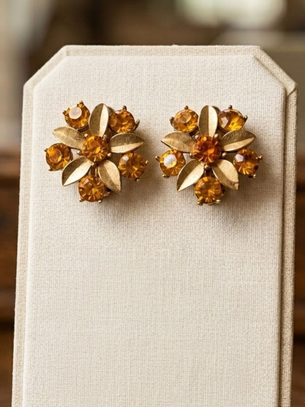 Sarah Coventry Vintage 60s Sarah Coventry "Amber Lites" Earrings Clip On 1359